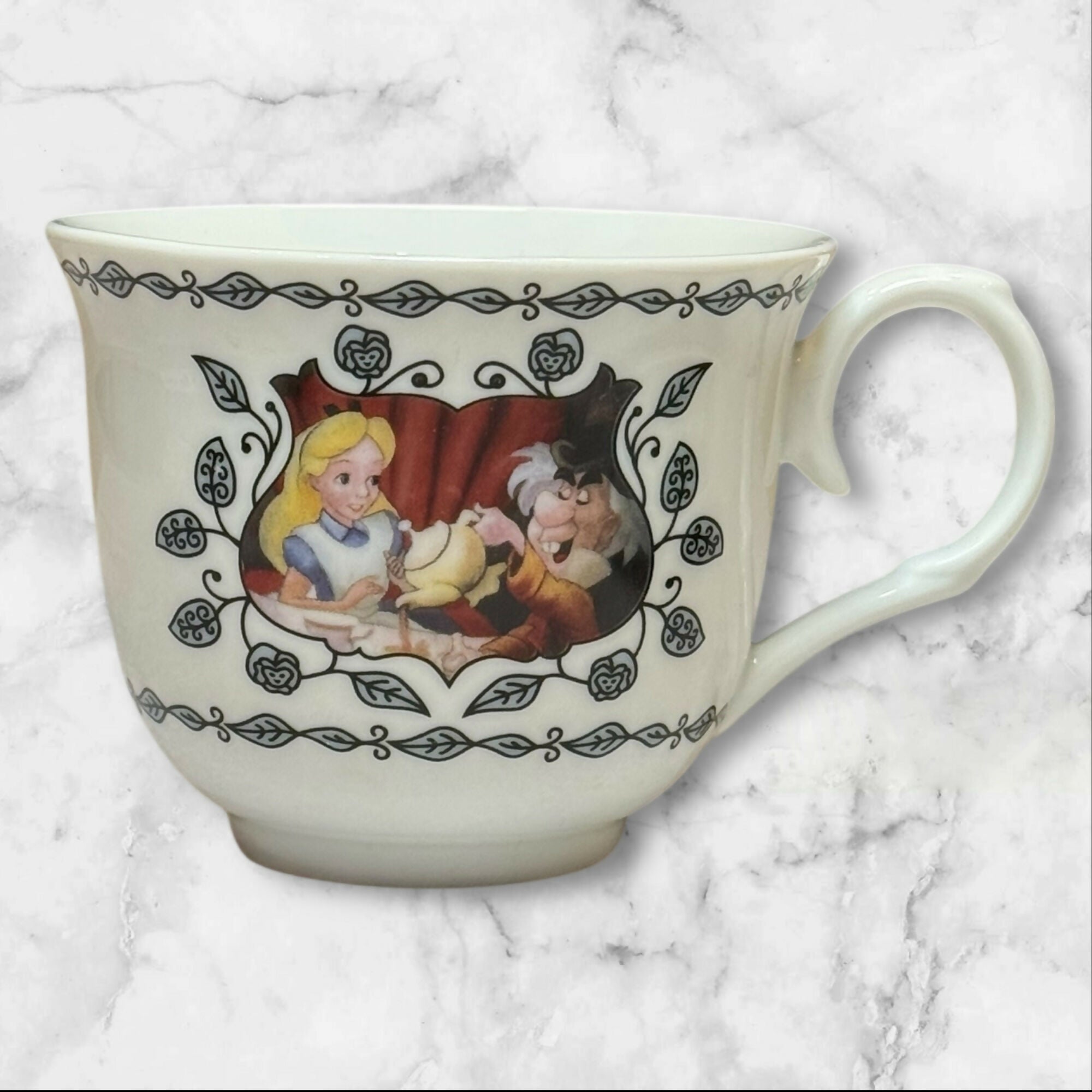 Disney Wonderland Tea Cup & Saucer Set | Alice in Wonderland | Excellent