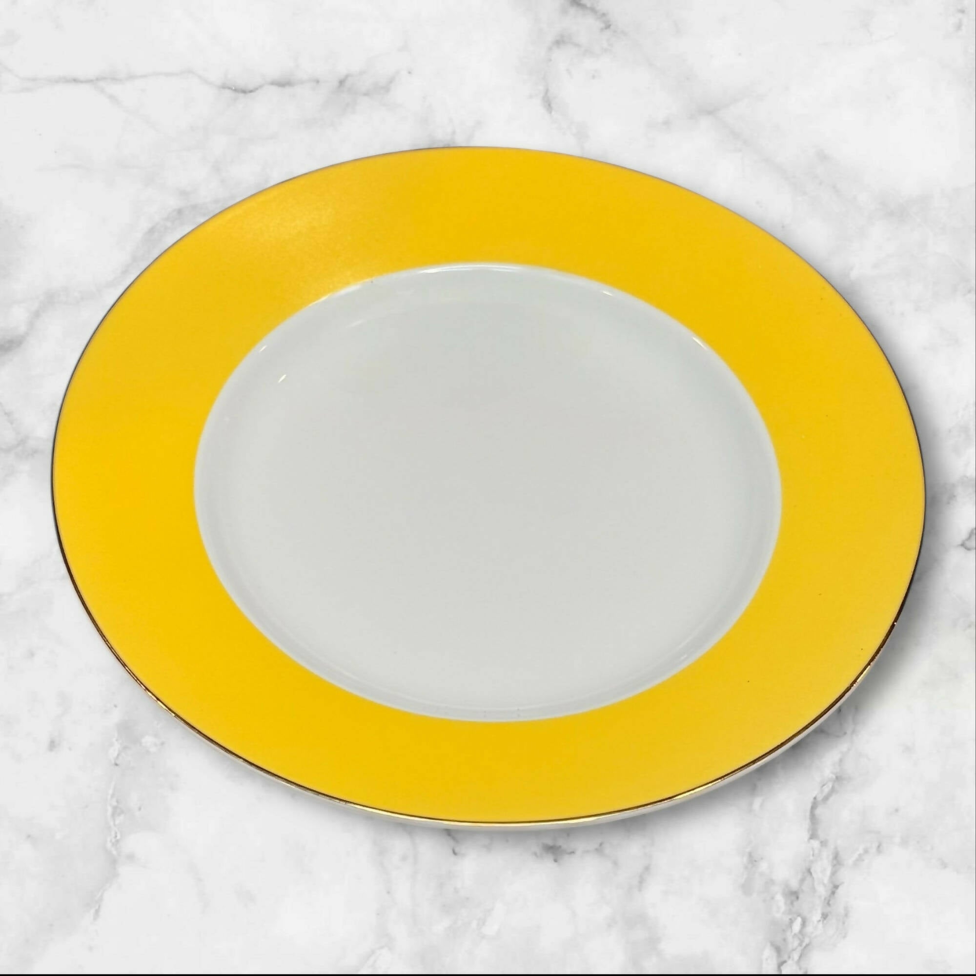Pottery Barn Great White Yellow Gold Rim Dinner Plates | Set of 4 | Excellent