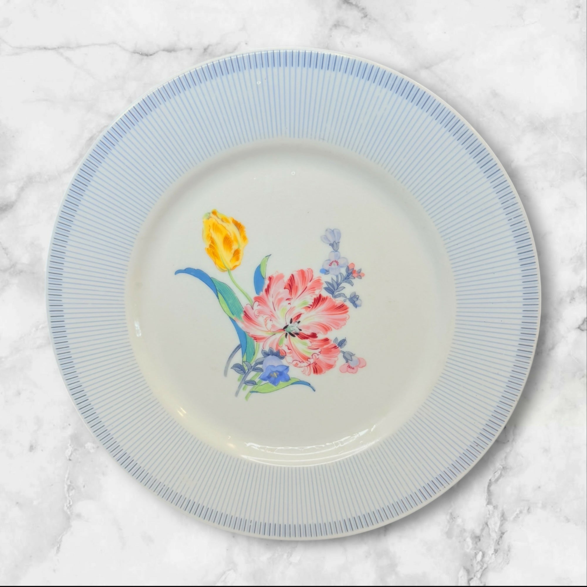 International Pendleton Jay Yang Dinner Plates | Set of 3 | Good Condition
