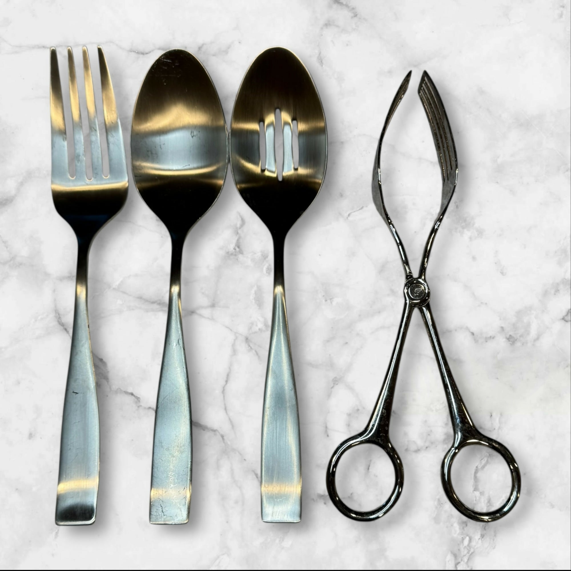 Gourmet Settings 24 Piece Stainless Flatware Set w Serving | Gently Used