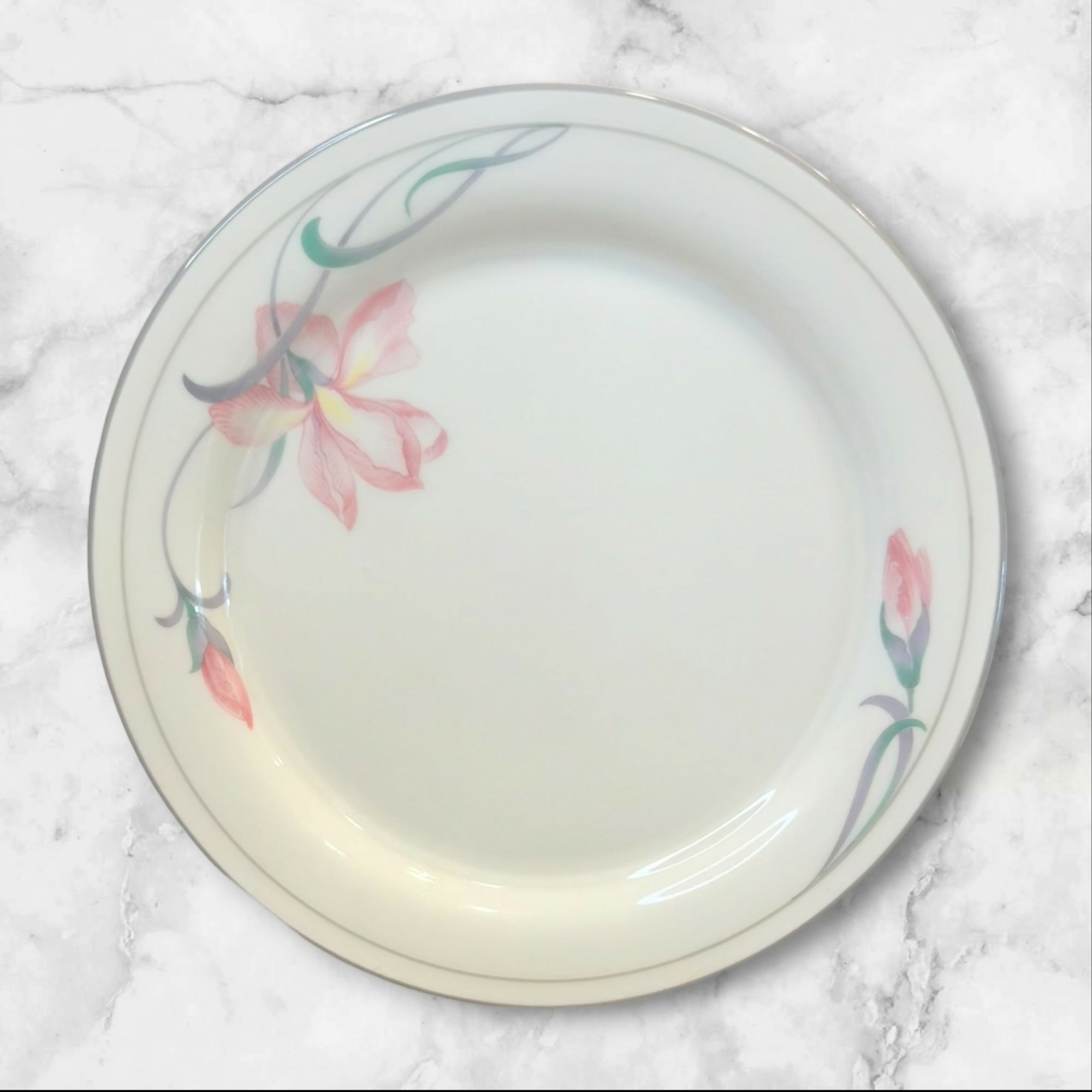 Lenox Iris on Grey Dinner & Salad Plates Set of 8 | Great Condition