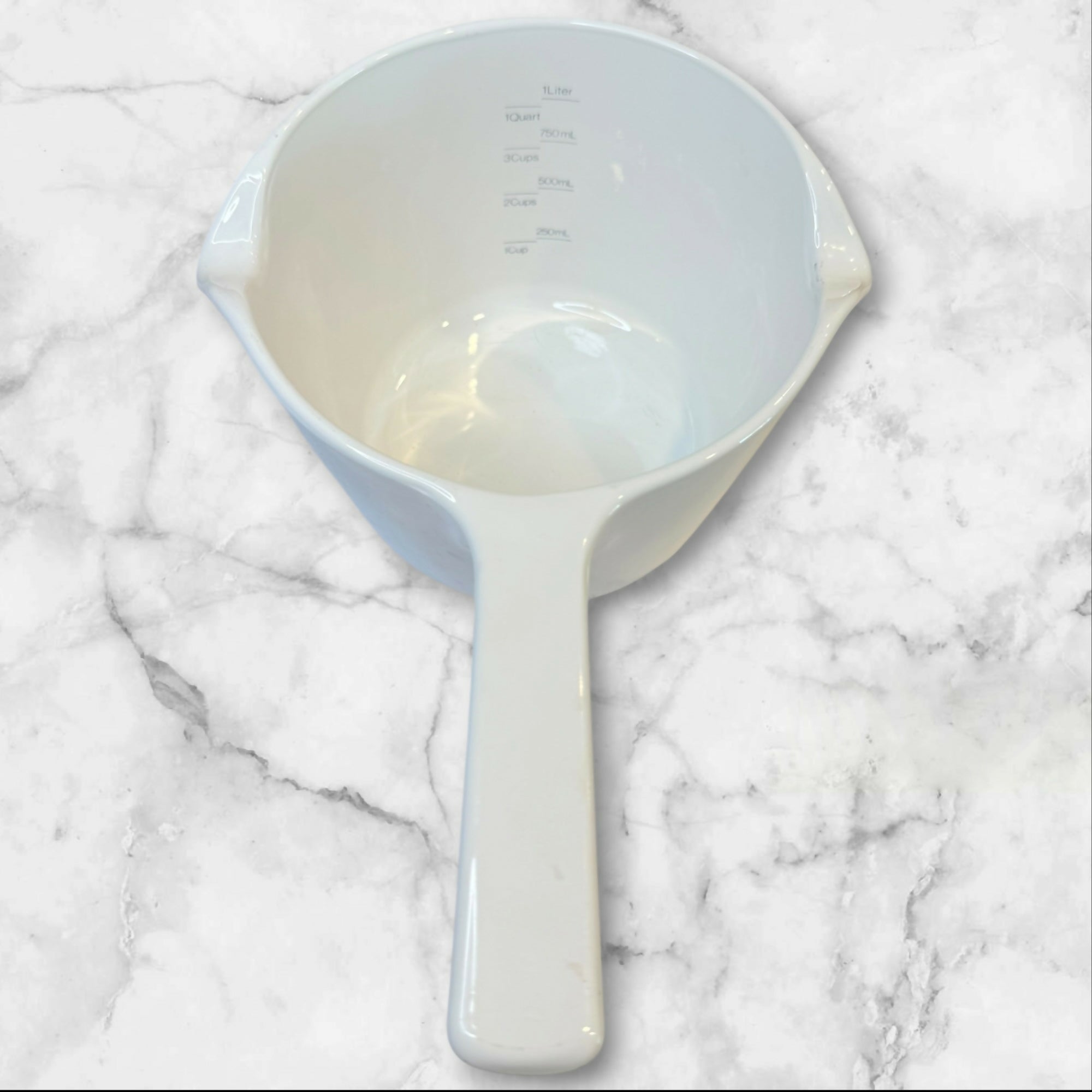 CorningWare White 1 Qt Sauce Pan Pouring Pot | Gently Used Condition