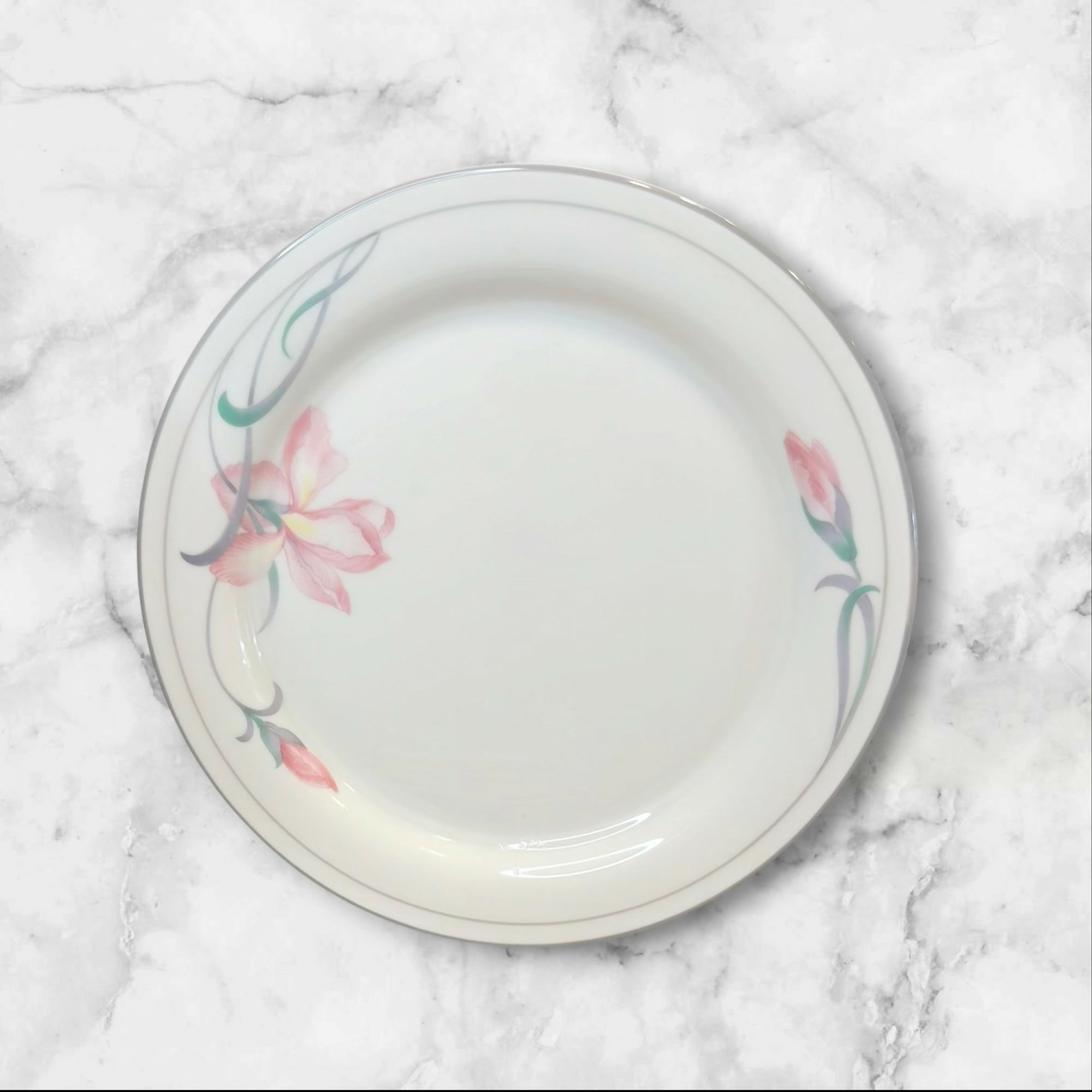Lenox Iris on Grey Dinner & Salad Plates Set of 8 | Excellent Condition