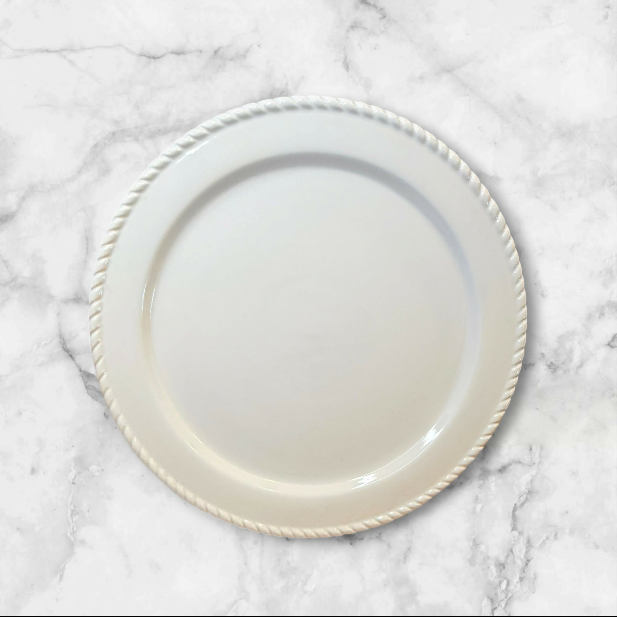 World Wide Imports White Rope Edge Charger Plates Set of 4 | Excellent