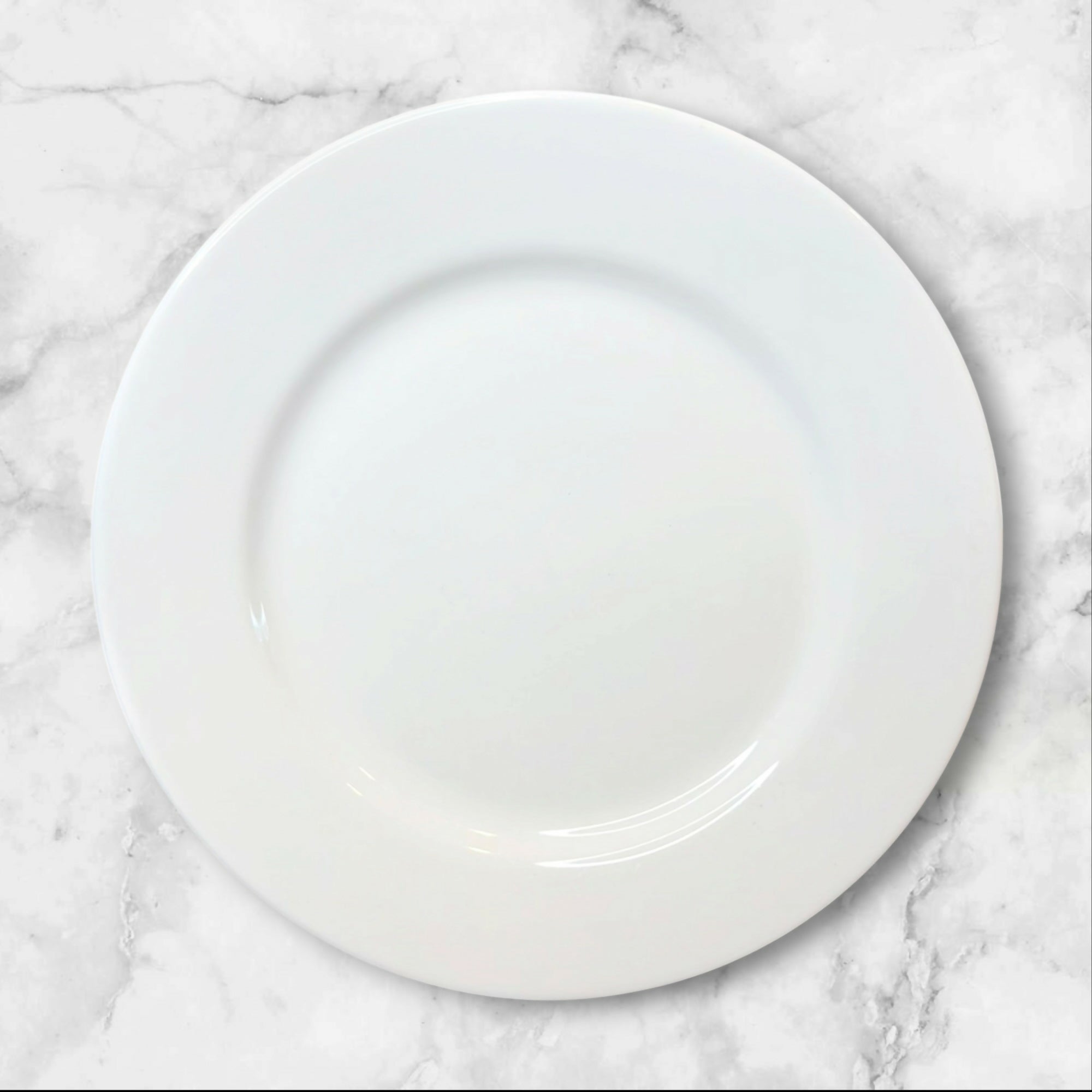 Crate & Barrel White Dinner Plates Set of 4 Indonesia Excellent Condition
