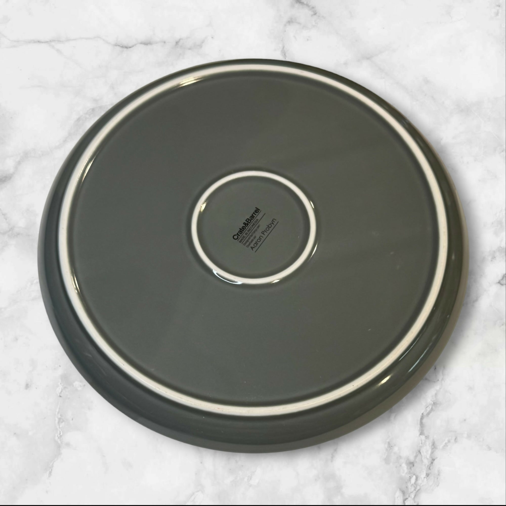 Crate & Barrel Hue Dark Gray Dinner Plates | Set of 4 | Gently Used