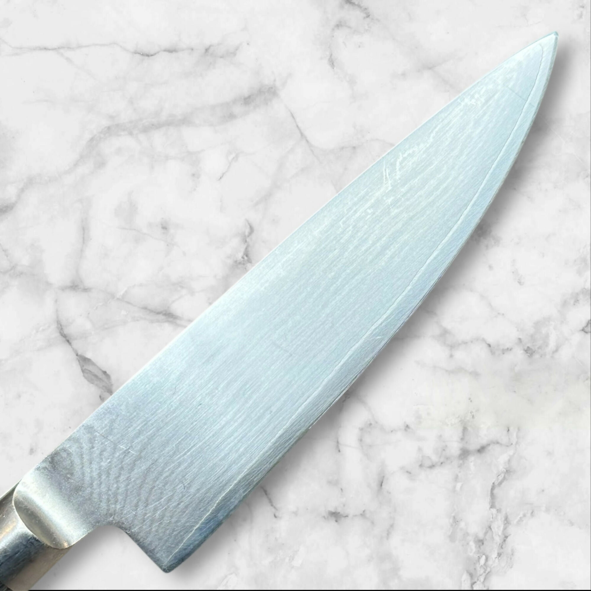 Shun Classic 6” Chef’s Knife DM0723 | VG-MAX Damascus | Excellent Condition