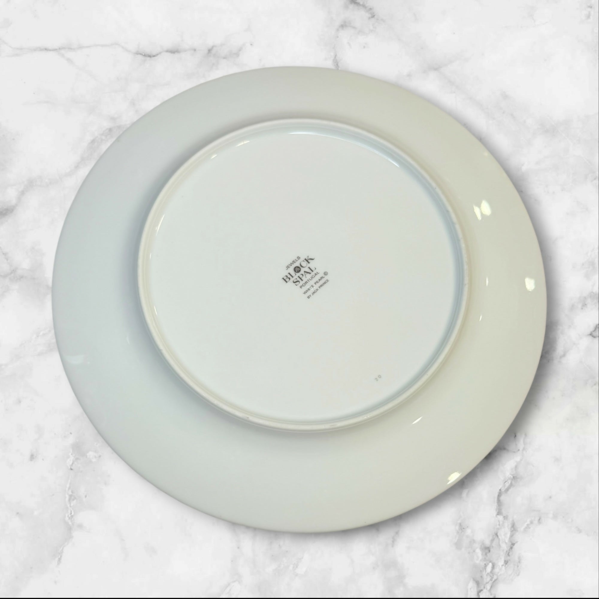 Block White Pearl Black Pearl Dinner Plates Set of 4 Great Condition