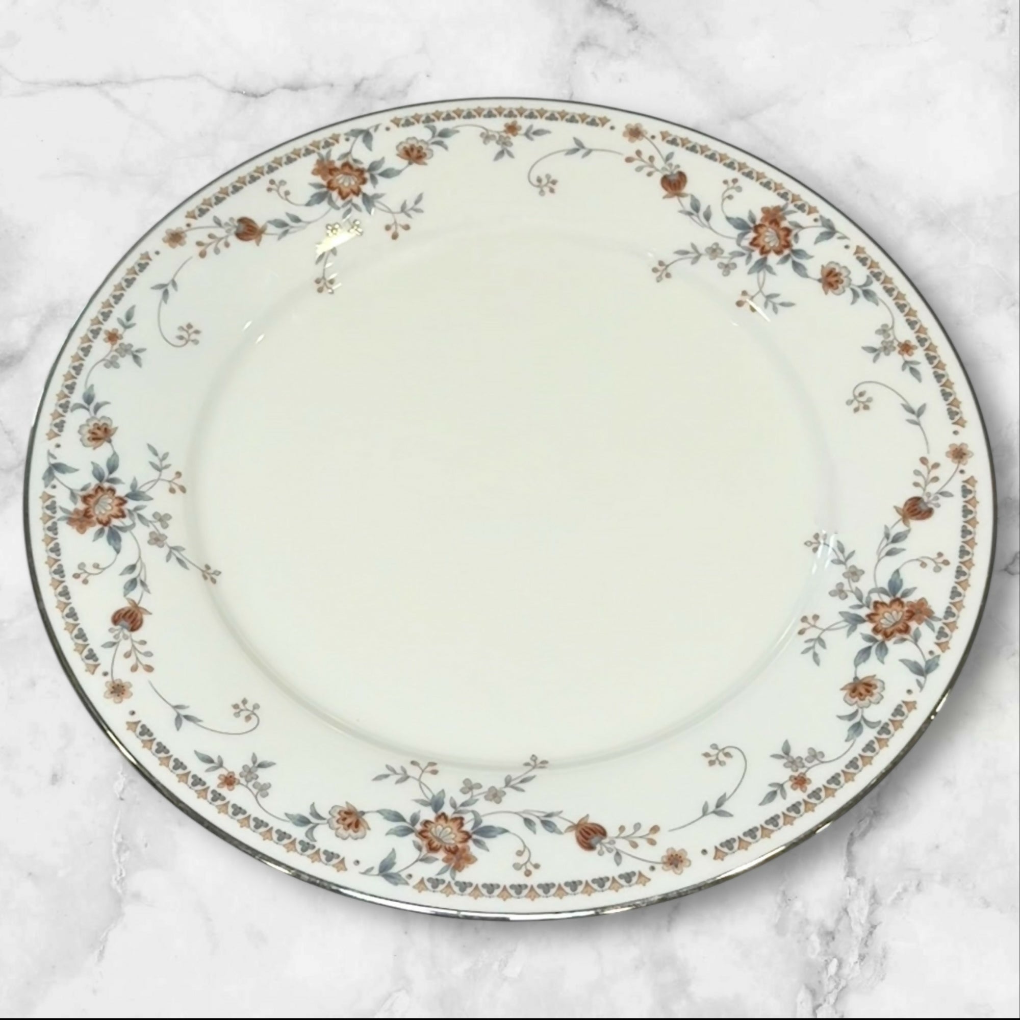 Noritake Adagio Dinner Plates | Set of 4 | Floral Rim | Excellent Condition