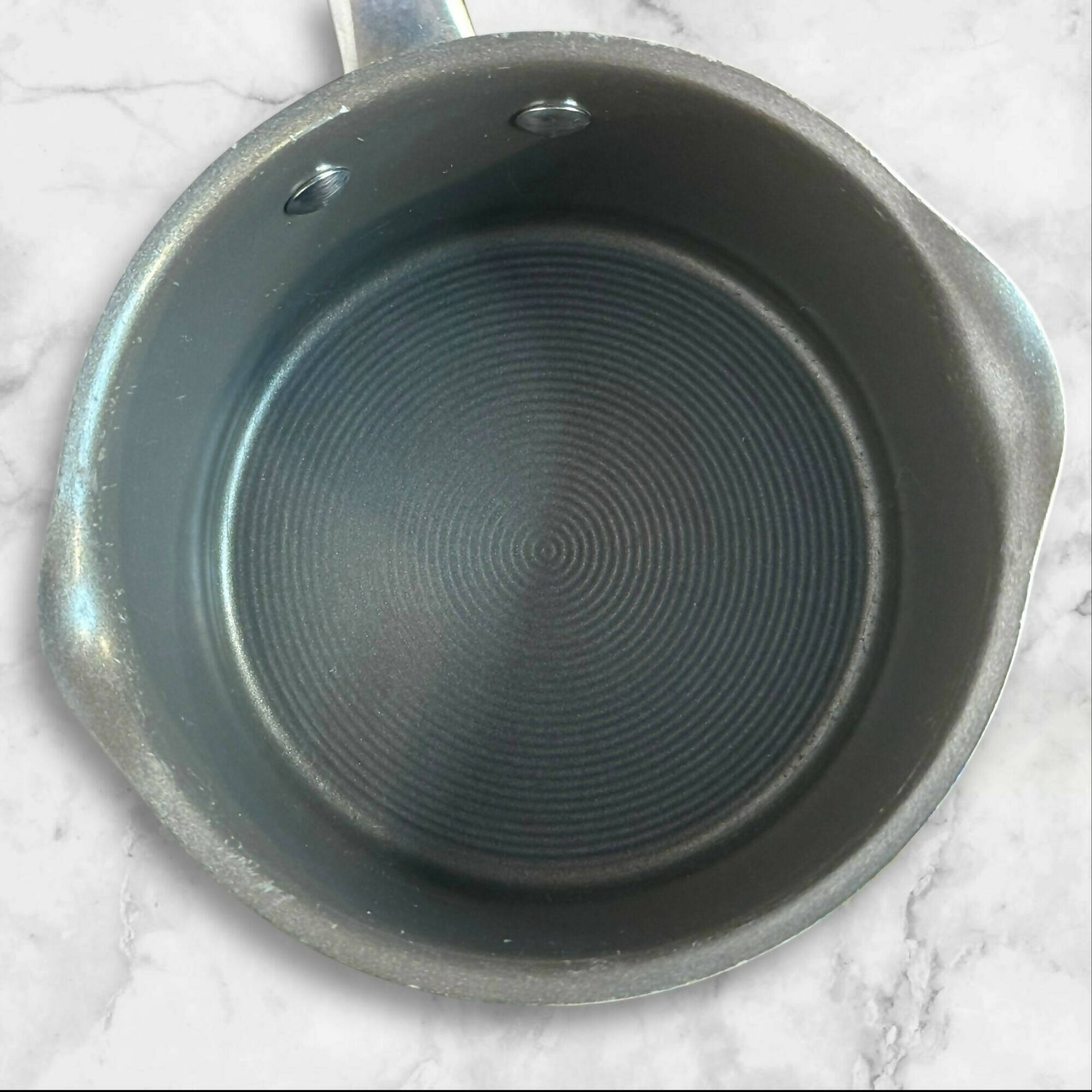 Circulon Premier Professional Saucepan w/ Strainer Lid | 2 Qt | Good Condition