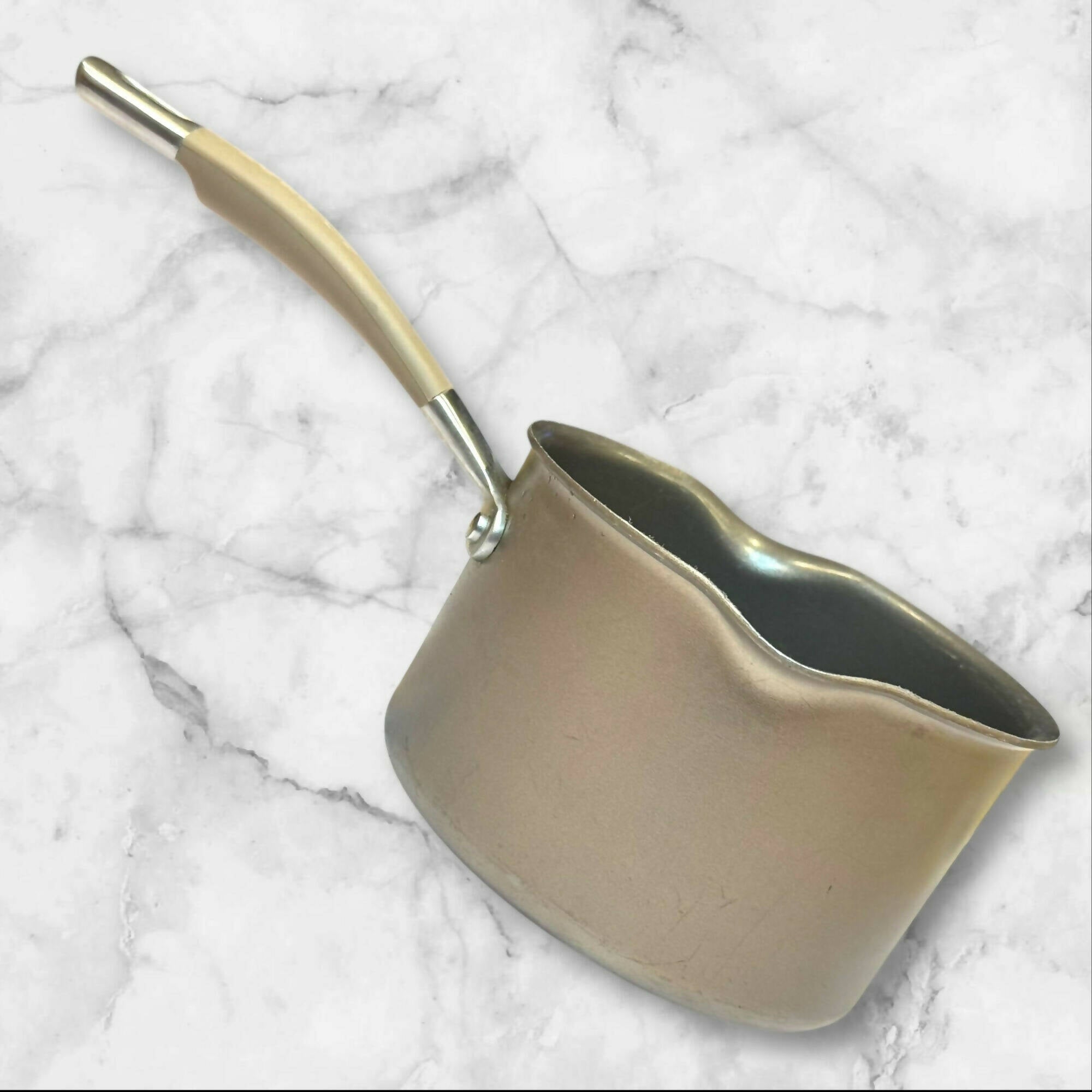 Circulon Premier Professional Saucepan w/ Strainer Lid | 2 Qt | Good Condition