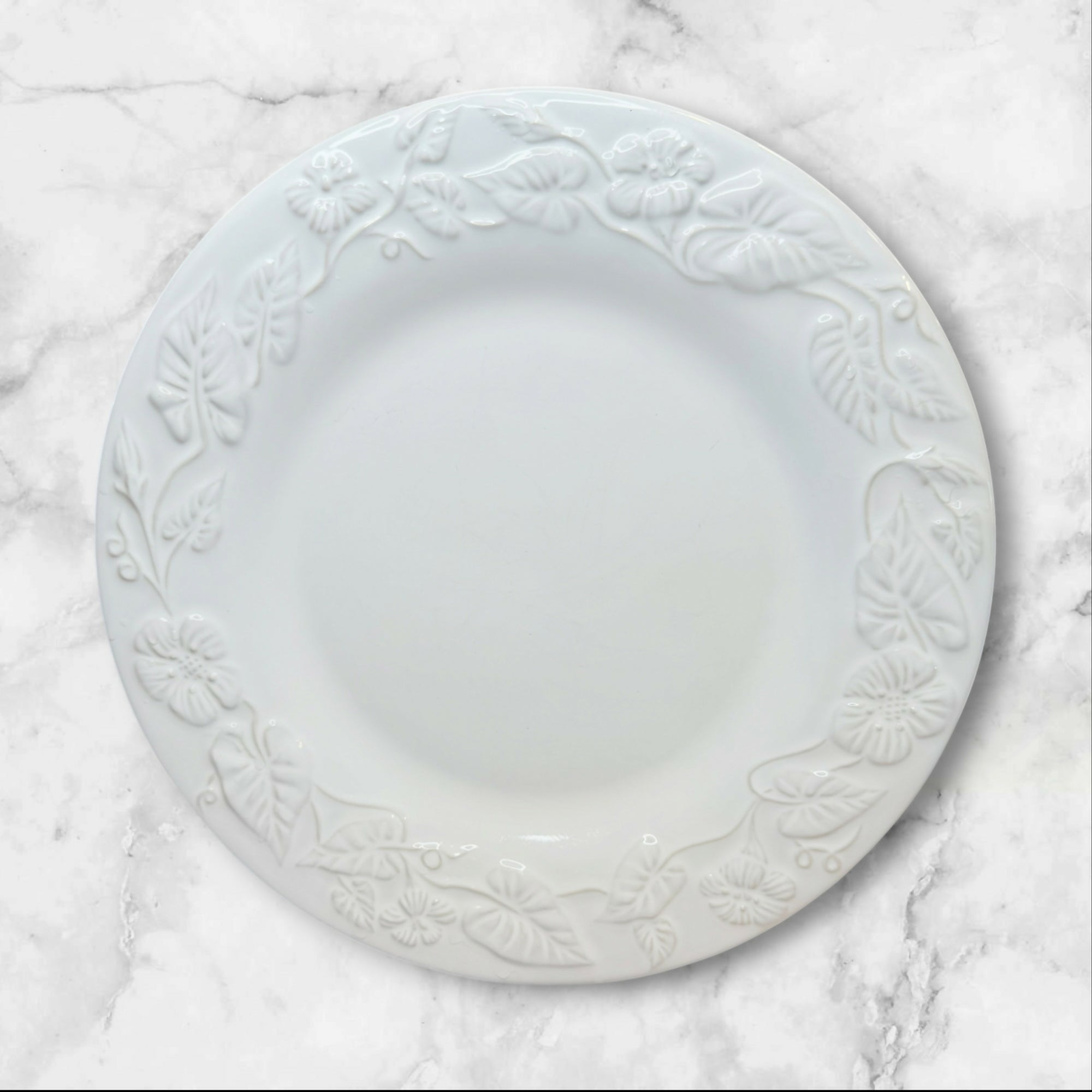 Made in Portugal Embossed Floral Dinner Plates Set of 6 | Great Condition