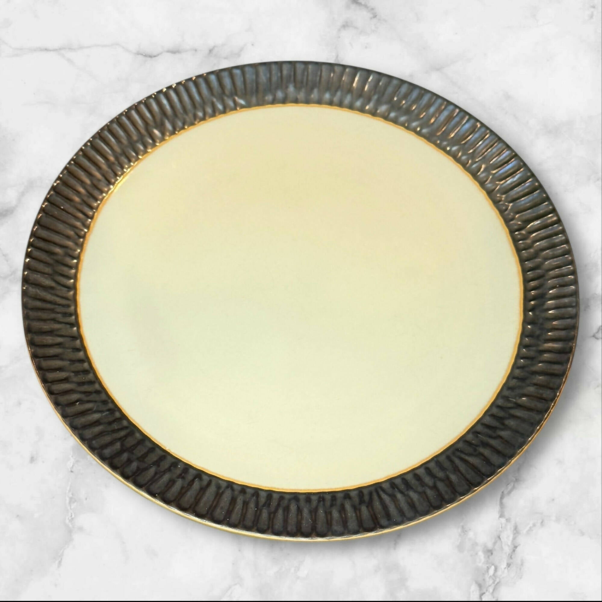 Crate & Barrel Scavo Dinner Plates | Set of 4 | Great Condition | Pre-Owned