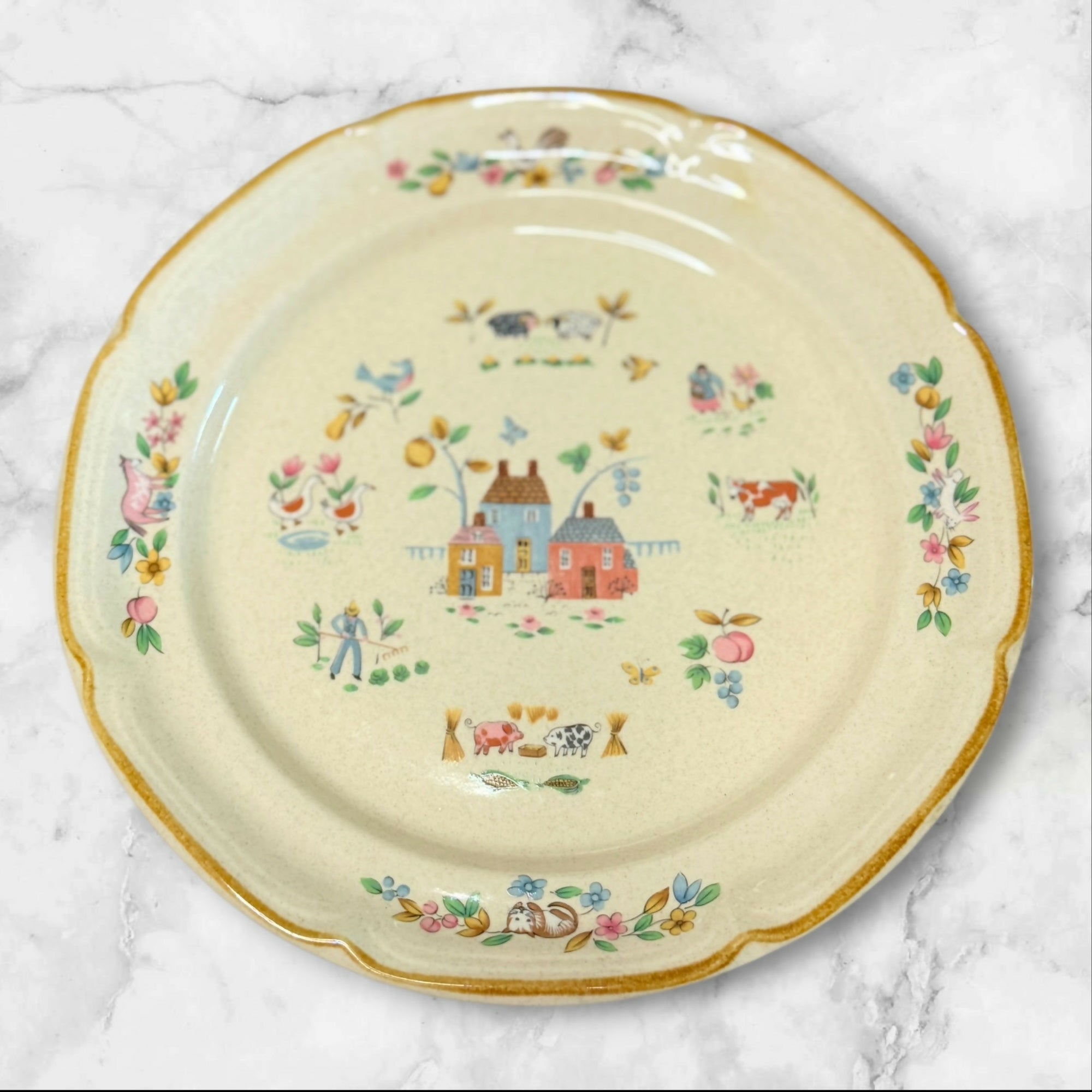 International Heartland Farmhouse Dinner Plates | Set of 4 | Discontinued | Excellent Condition
