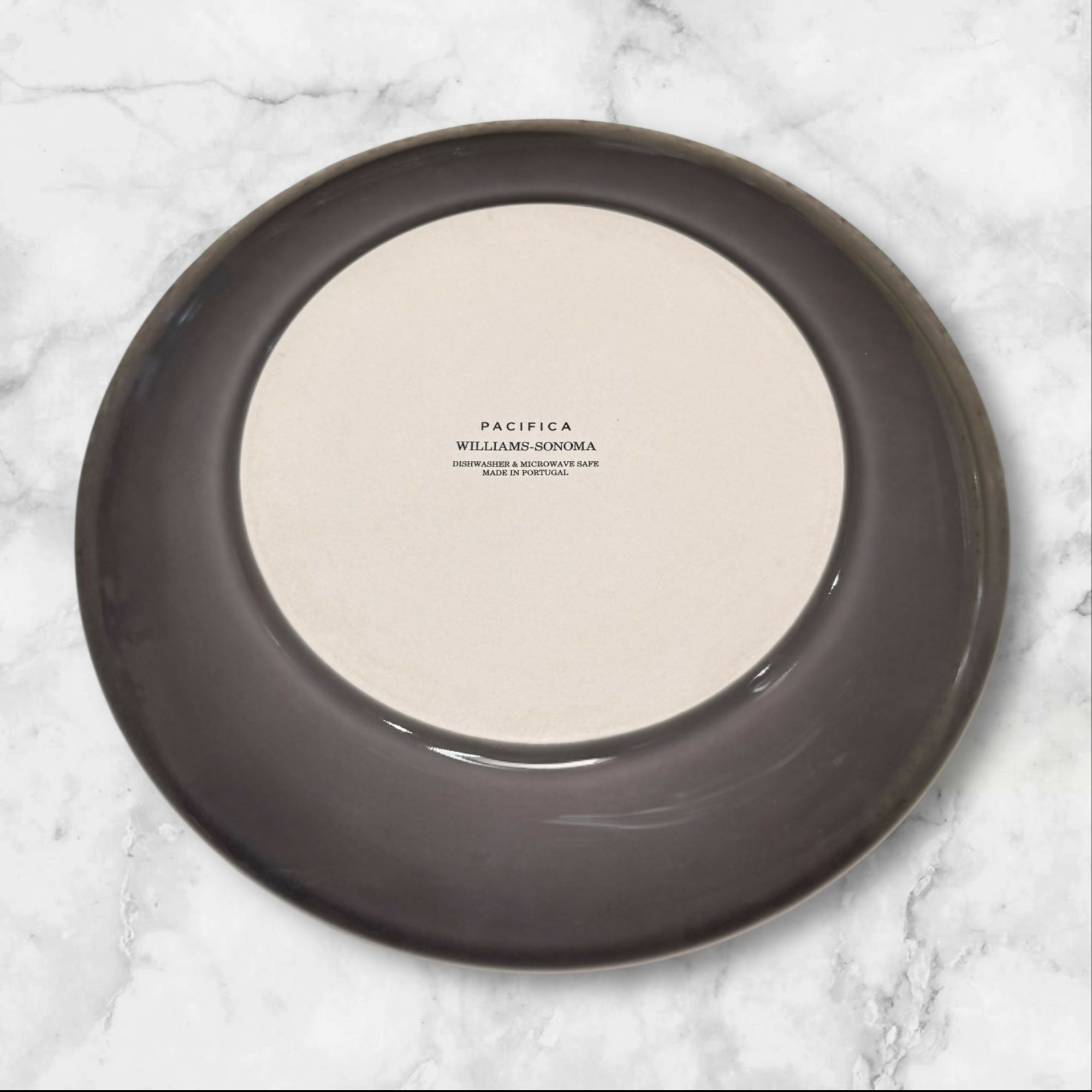 Williams Sonoma Pacifica Gray Salad Plates | Set of 4 | 9 1/8” | Good Condition