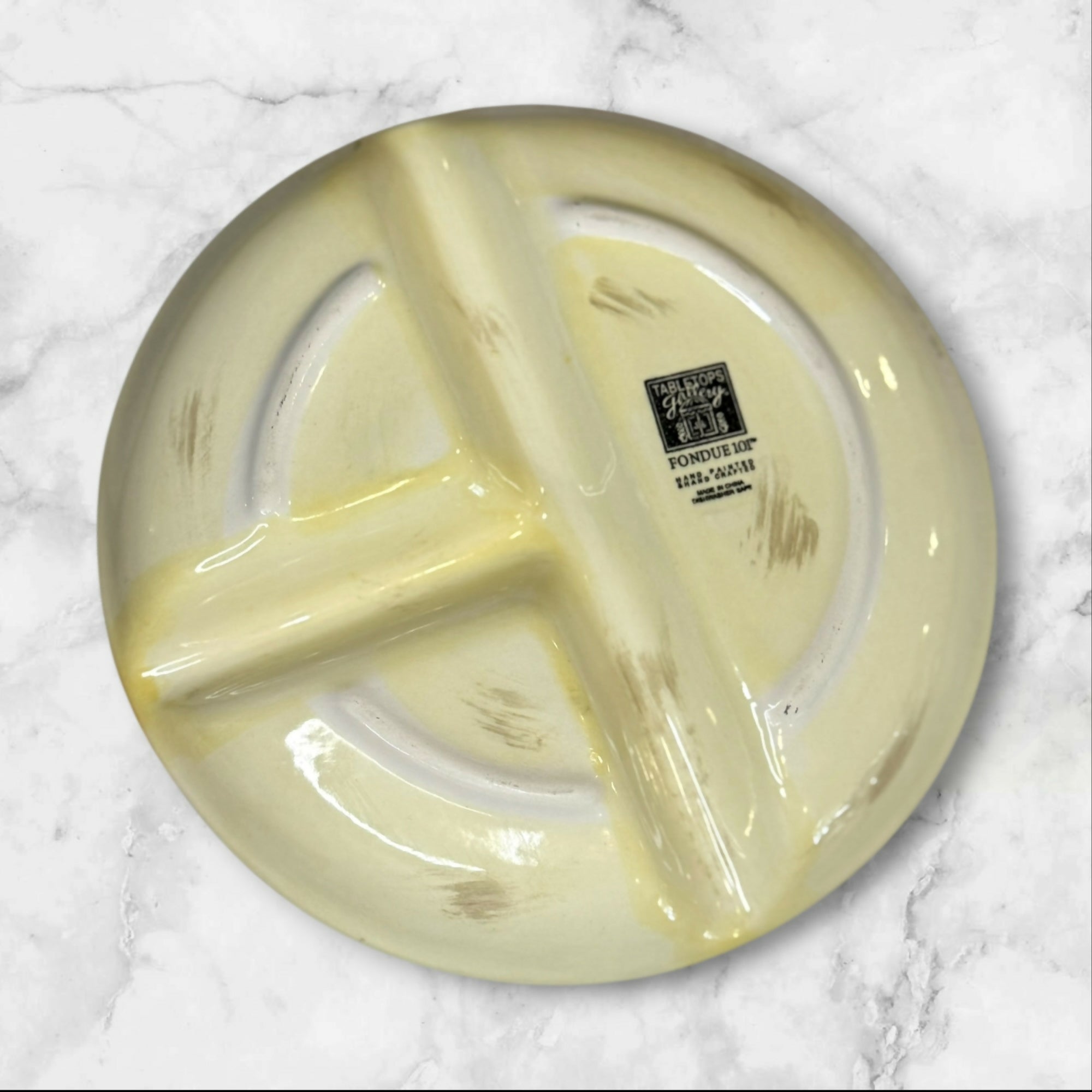 Tabletops Gallery Fondue Divided Plates Multicolor Set of 3 | Excellent