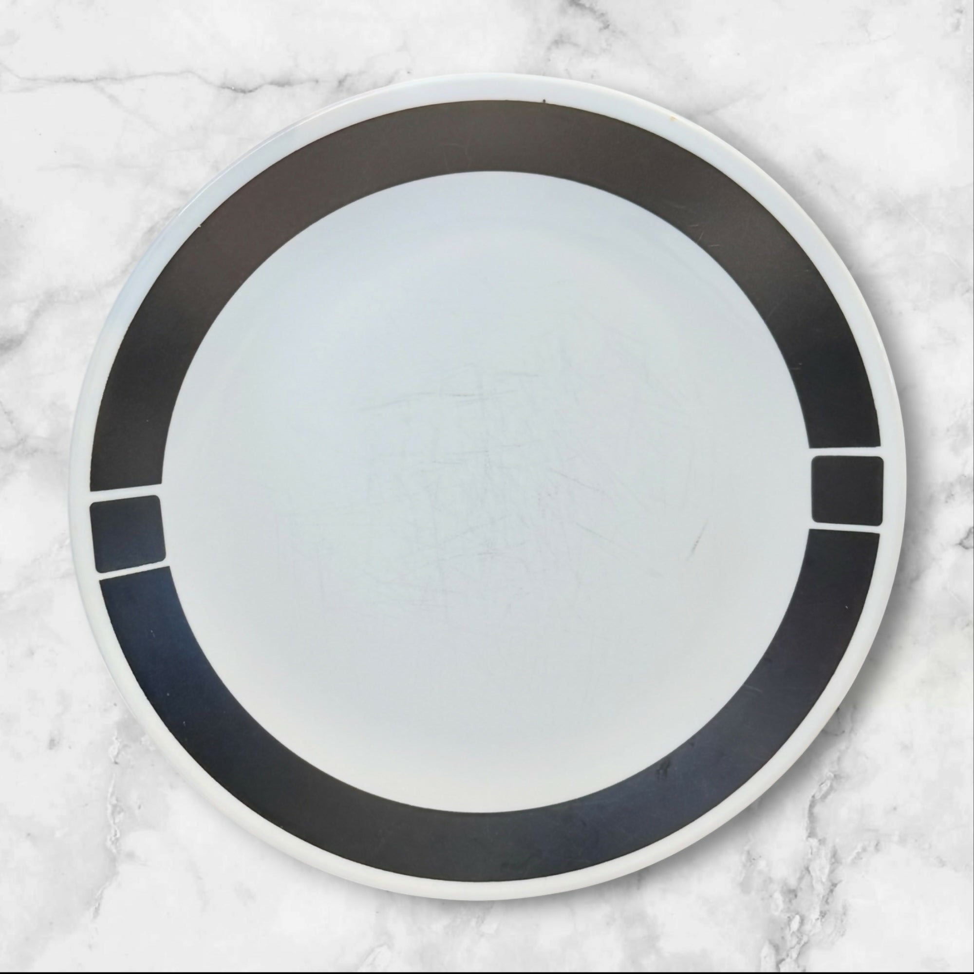 Corelle Urban Black Dinner Plates | Set of 4 | Gently Used