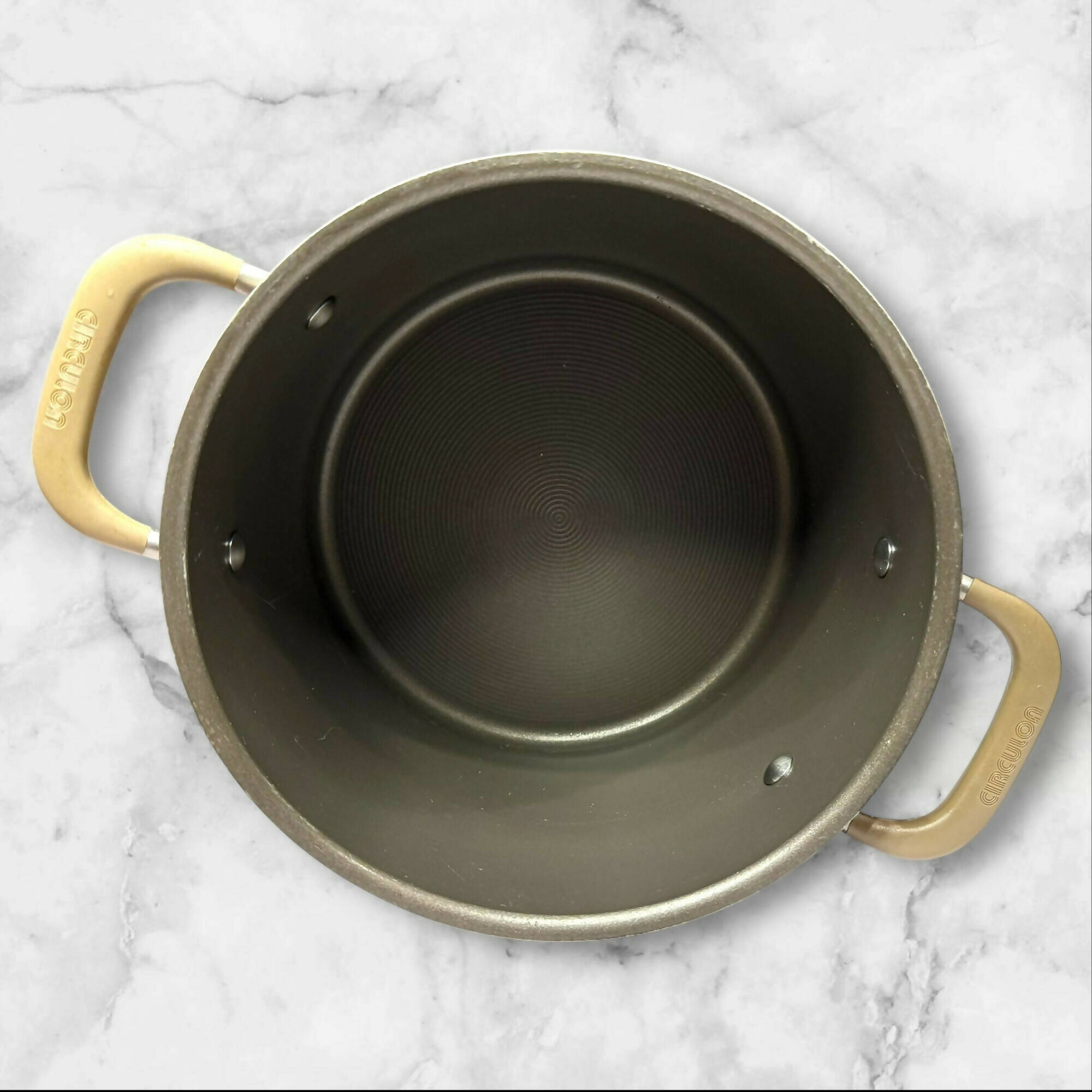 Circulon Total Nonstick Stock Pot w/ Lid | 8 Qt | Good Used Condition