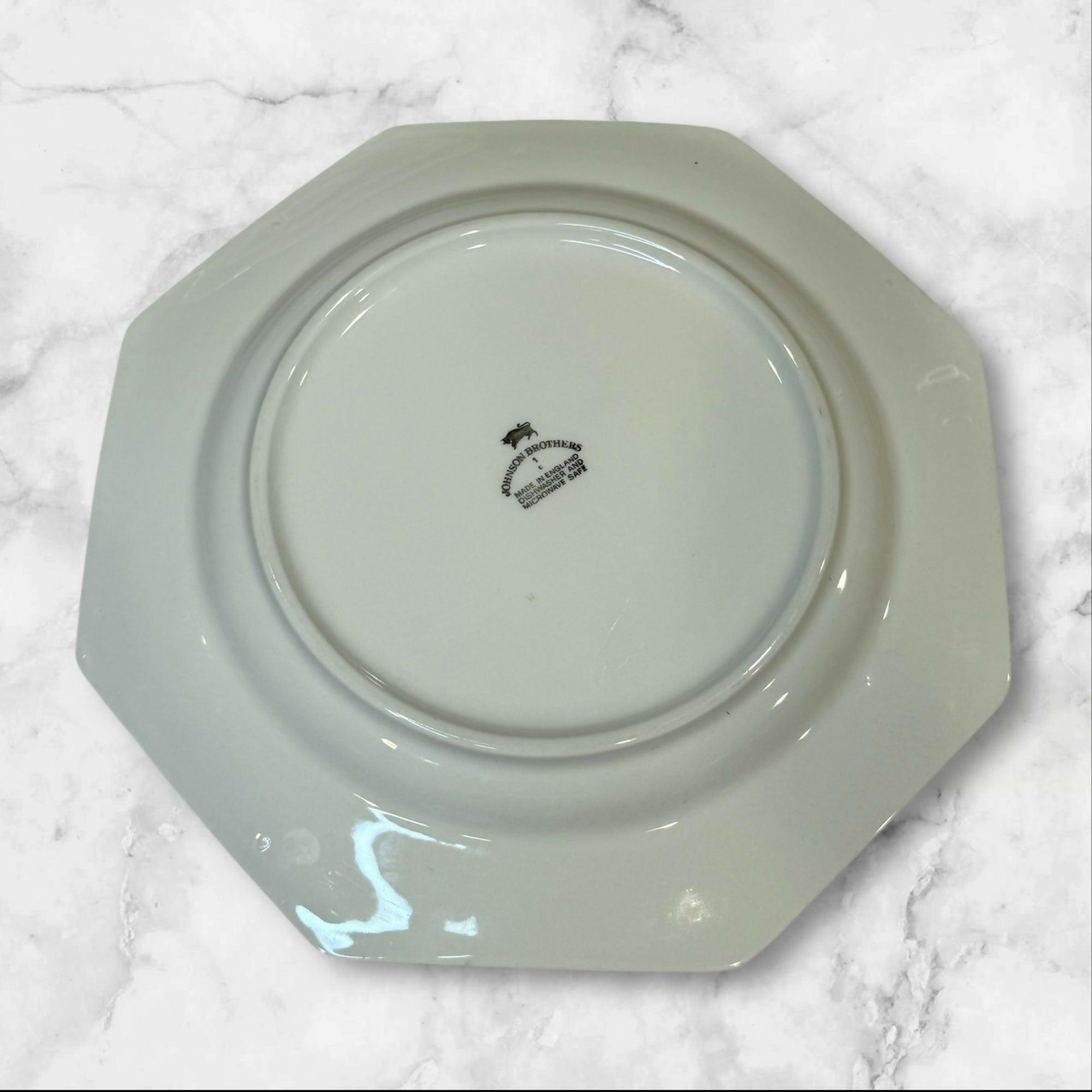 Johnson Brothers Heritage White Plates England | Set of 8 | Good Condition
