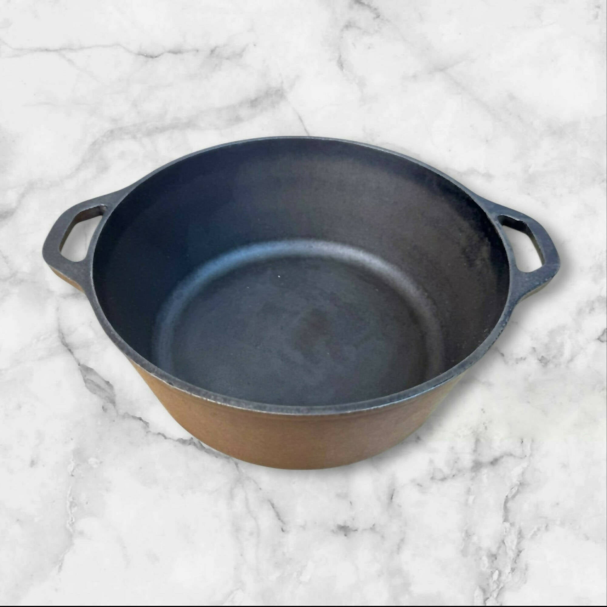 Lodge 5 Qt Cast Iron Dutch Oven with Lid USA Made | Gently Used